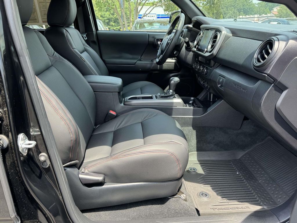 2023 Toyota Tacoma TRD Sport - Photo 15