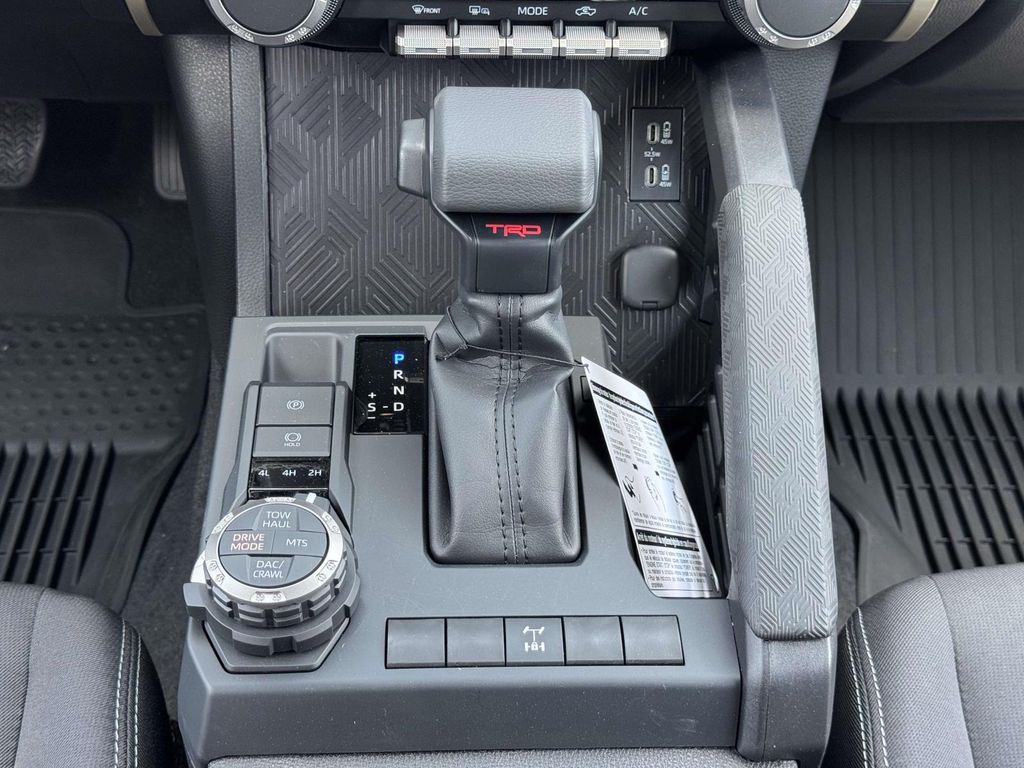 2026 Toyota Tacoma TRD Off Road - Photo 6