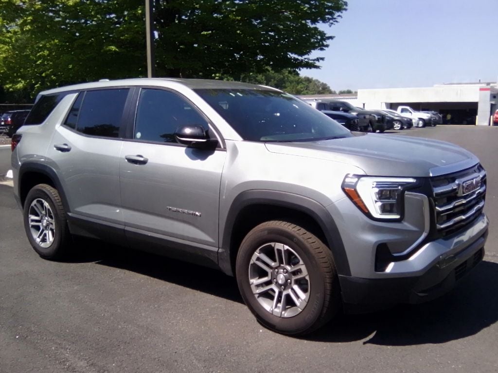 2026 GMC Terrain Elevation FWD's photo