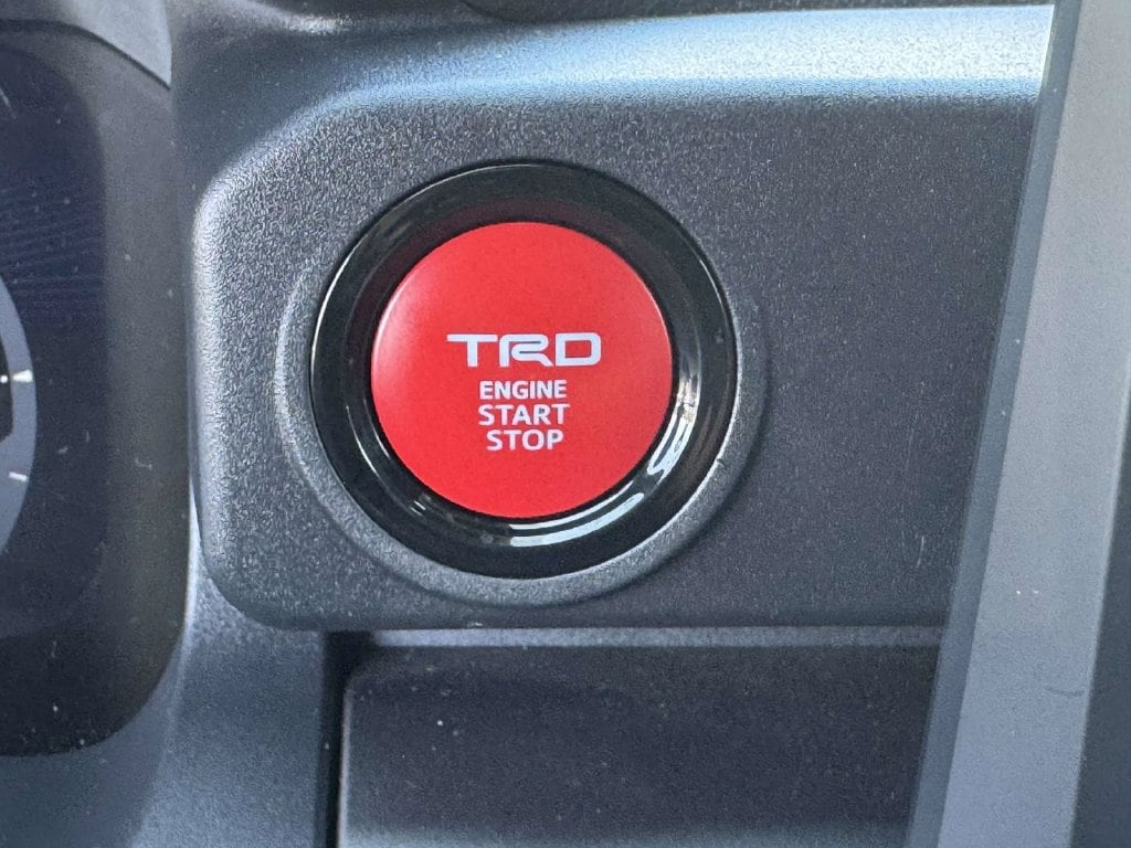 2025 Toyota 4Runner TRD Off-Road - Photo 8