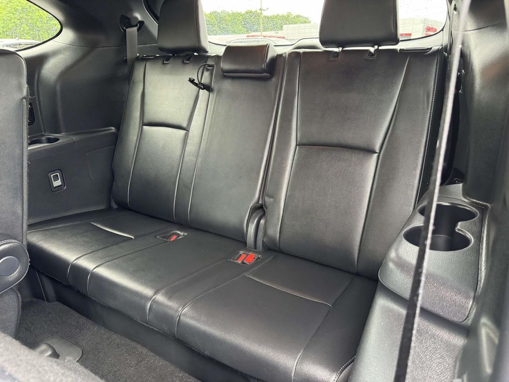 2025 Toyota Highlander XSE - Photo 17