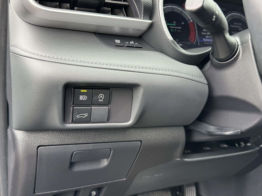 2025 Toyota Highlander XSE - Photo 10
