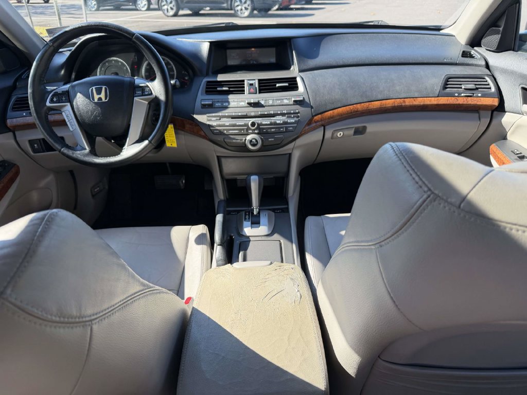 Used 2011 Honda Accord EX-L with VIN 1HGCP2F83BA092835 for sale in Richmond, VA