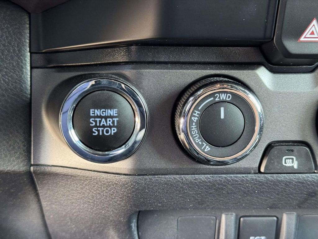 2023 Toyota Tacoma TRD Sport - Photo 9