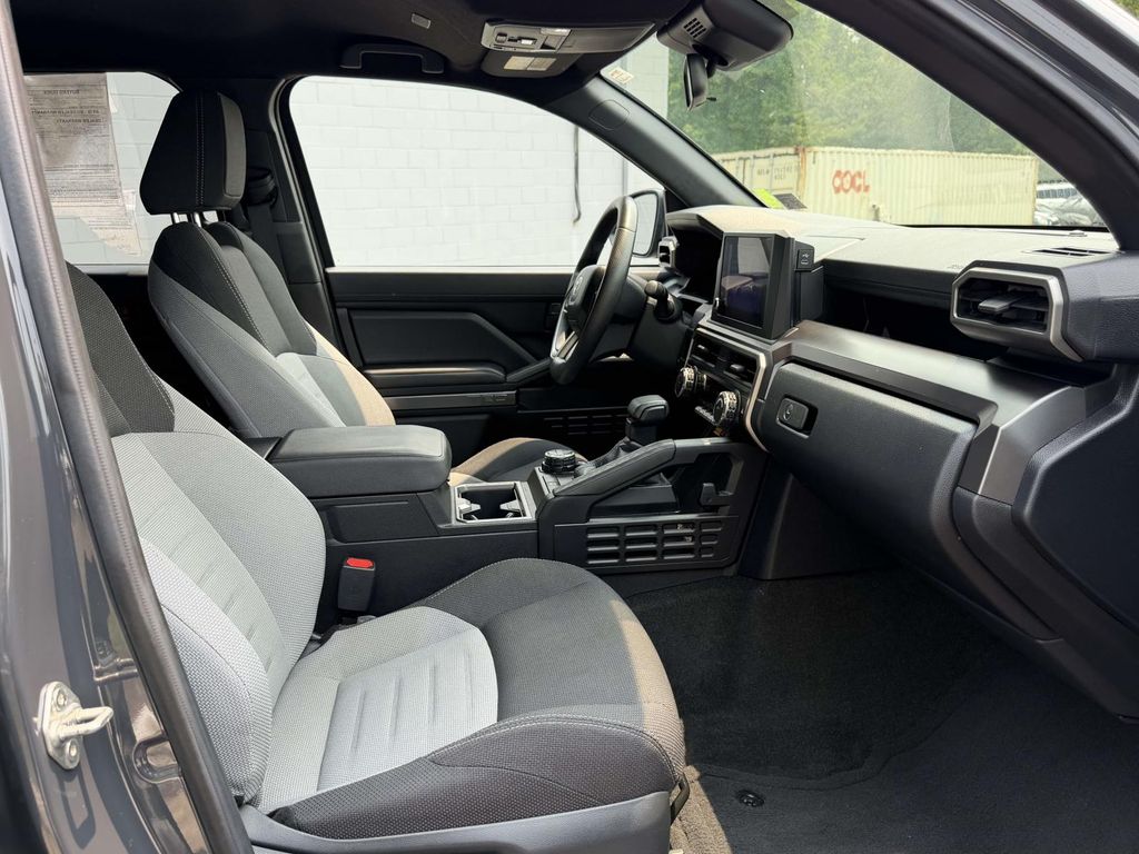 2025 Toyota 4Runner TRD Off-Road - Photo 12