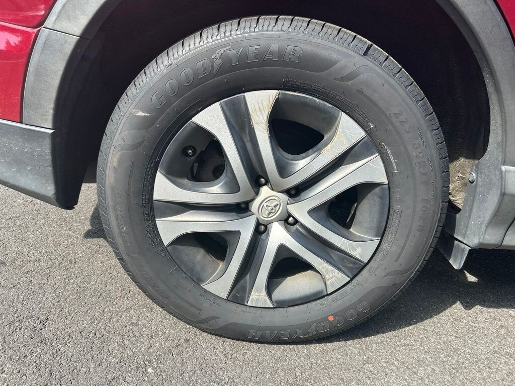 Used 2018 Toyota RAV4 LE SUV