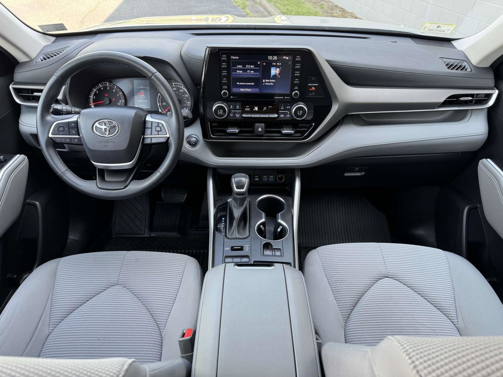 Used 2022 Toyota Highlander LE with VIN 5TDBZRBHXNS575040 for sale in North Chesterfield, VA