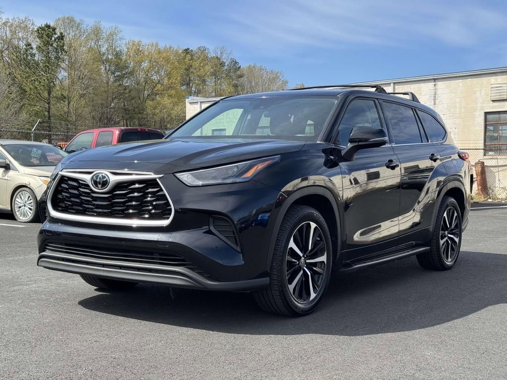 2022 Toyota Highlander L - Photo 25