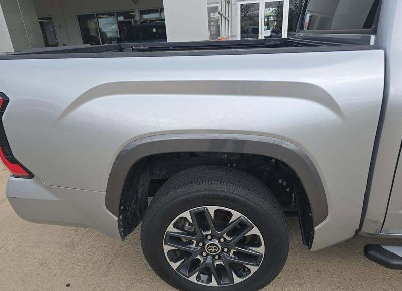 2022 Toyota Tundra Limited CrewMax photo 2