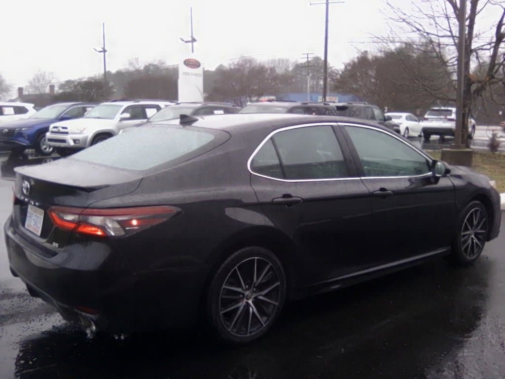Used 2024 Toyota Camry SE Sedan