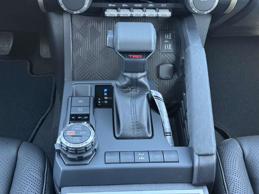 2026 Toyota Tacoma TRD Off Road - Photo 6