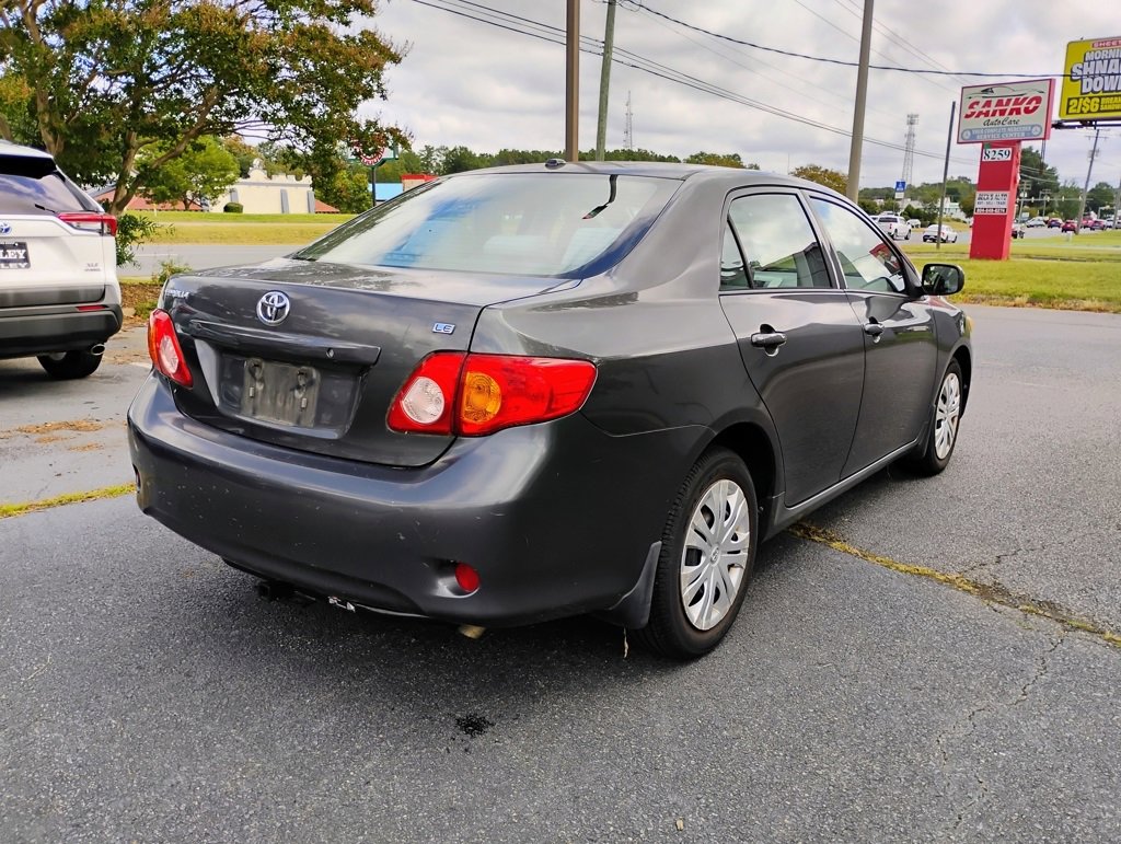 2010 Toyota Corolla LE photo 2