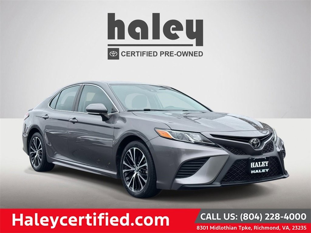 Used 2019 Toyota Camry SE Sedan
