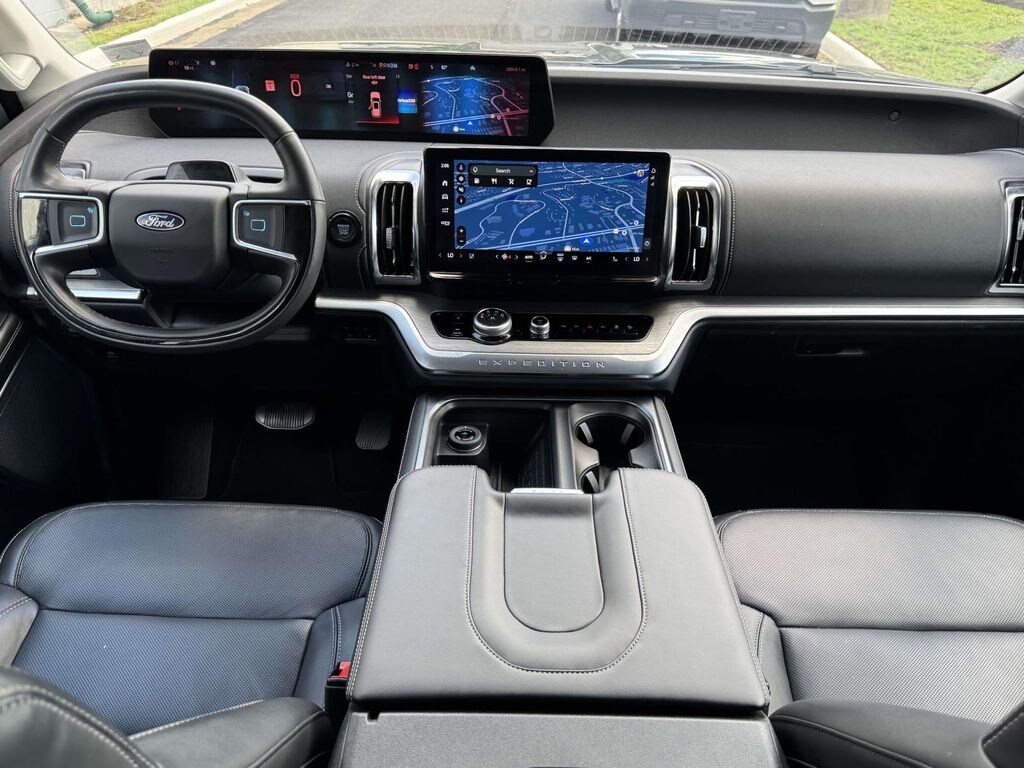 Used 2025 Ford Expedition Max Platinum SUV
