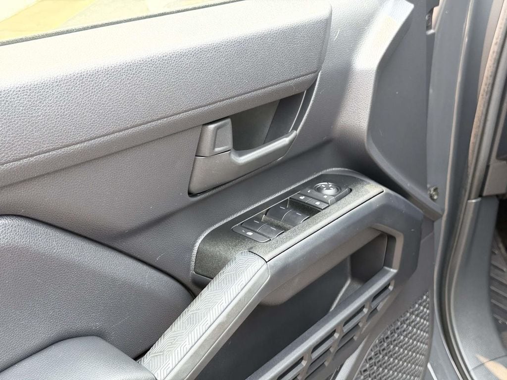 2025 Toyota 4Runner TRD Off-Road - Photo 18