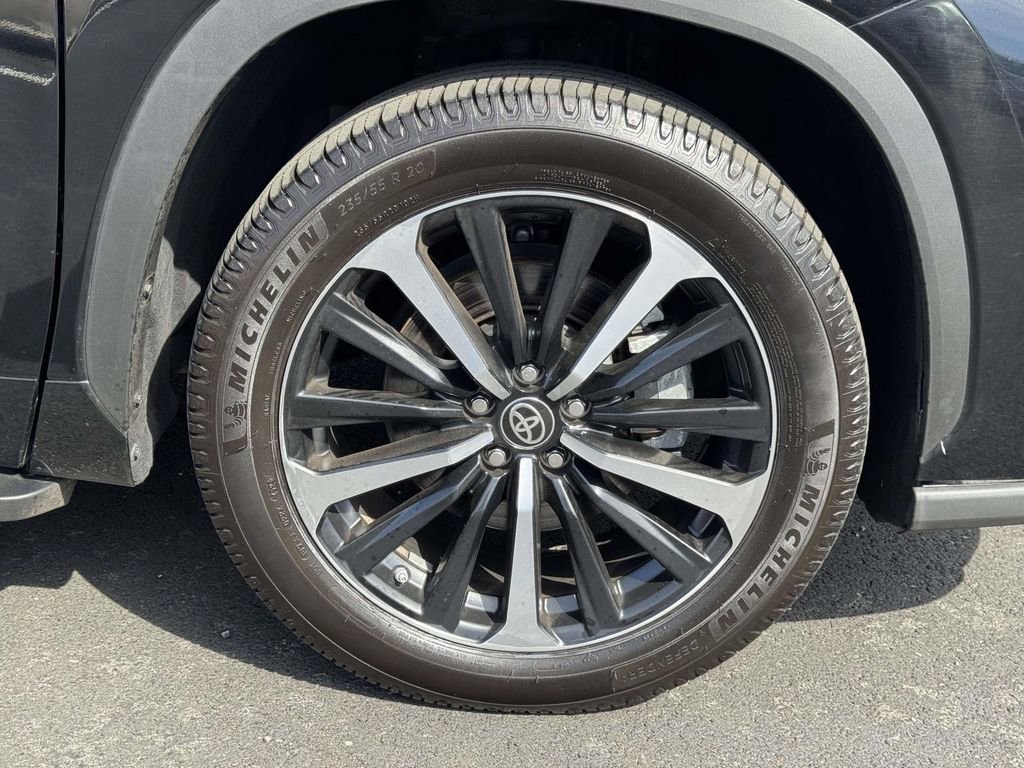 2022 Toyota Highlander L - Photo 27