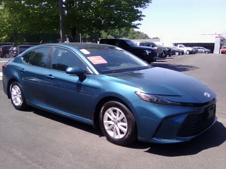 2025 Toyota Camry LE Sedan