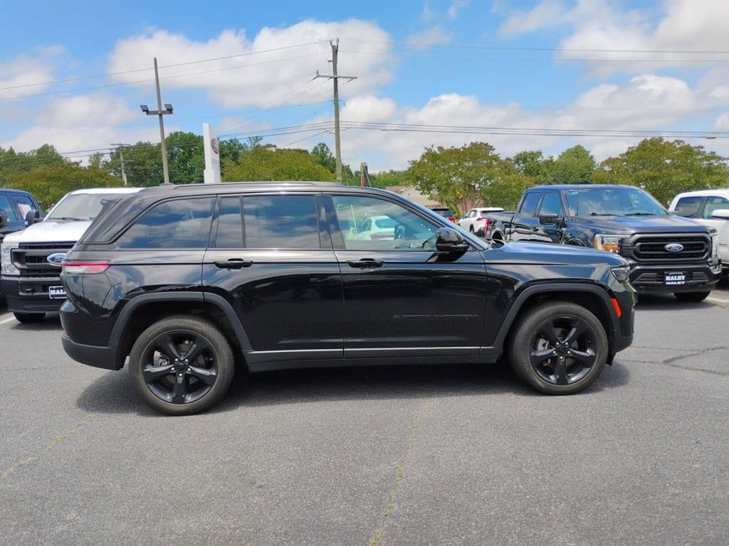 Used 2024 Jeep Grand Cherokee Altitude with VIN 1C4RJHAG1RC715539 for sale in North Chesterfield, VA
