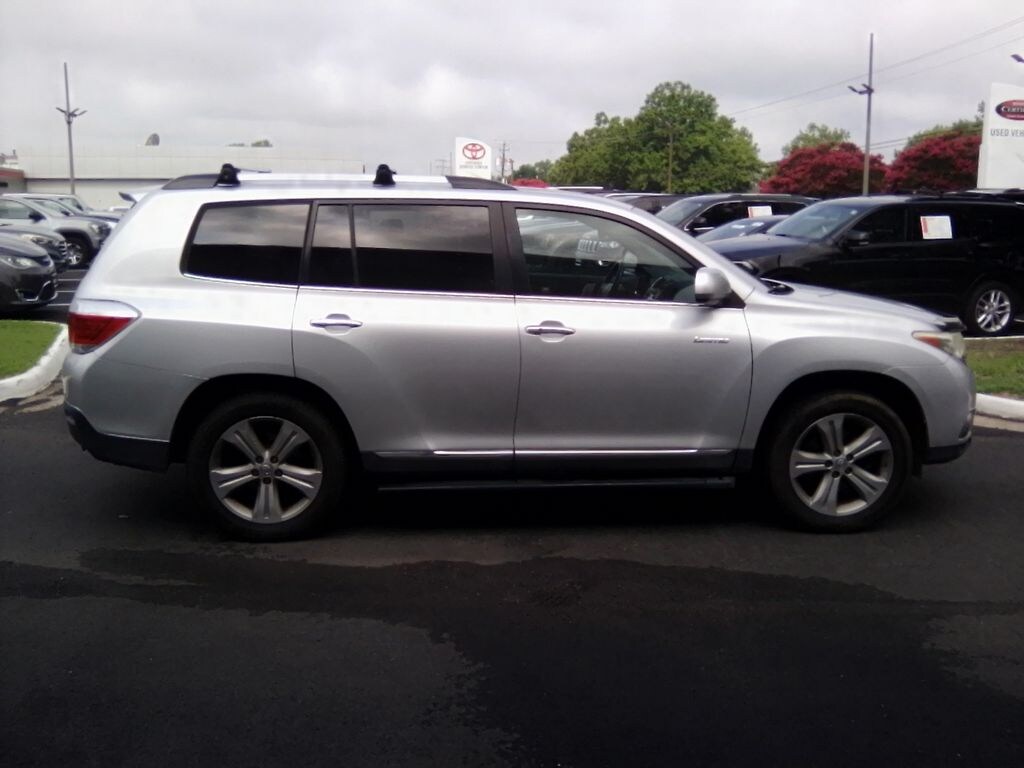 Used 2013 Toyota Highlander Limited SUV