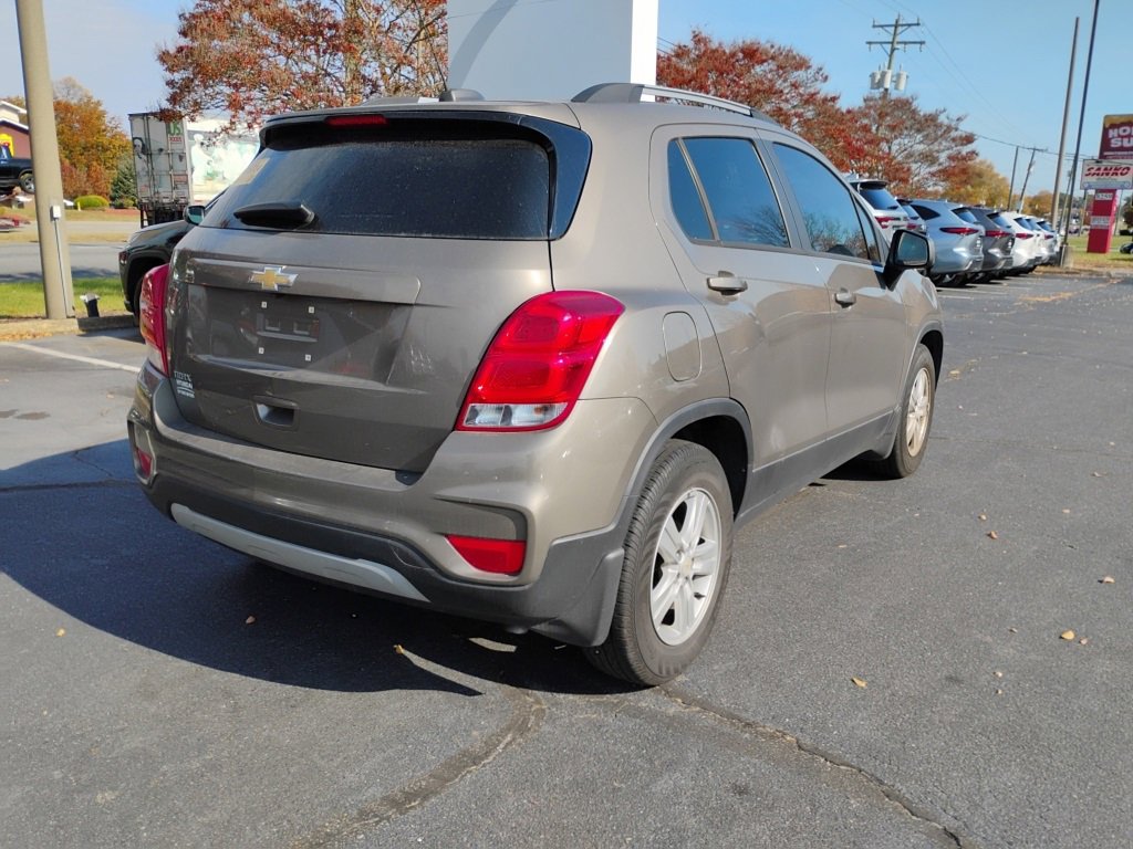 2021 Chevrolet Trax LT photo 3