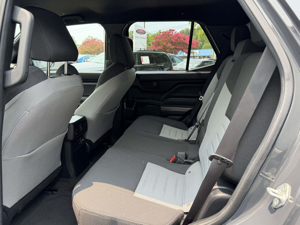 2025 Toyota 4Runner TRD Off-Road - Photo 15