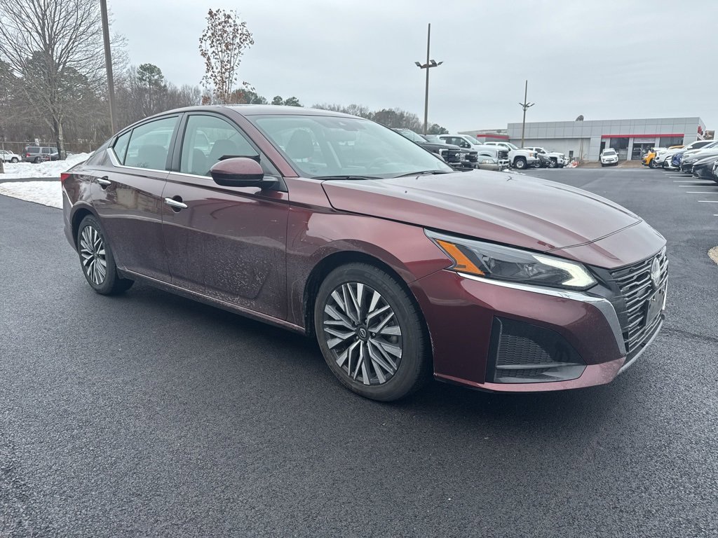 2023 Nissan Altima SV