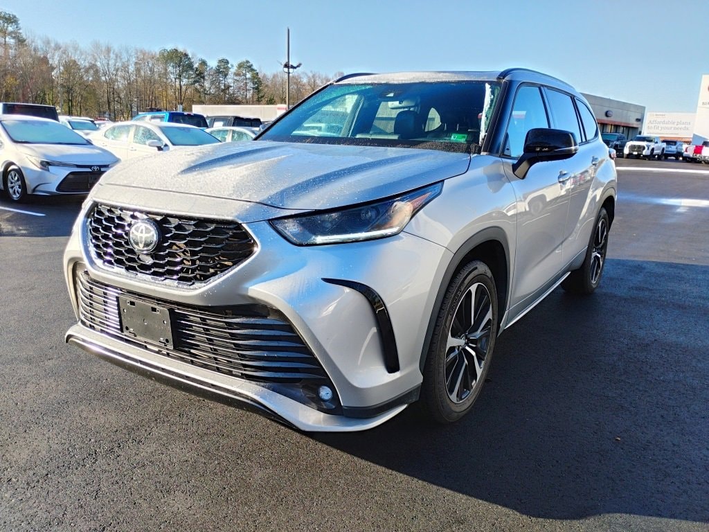 Used 2022 Toyota Highlander XSE SUV