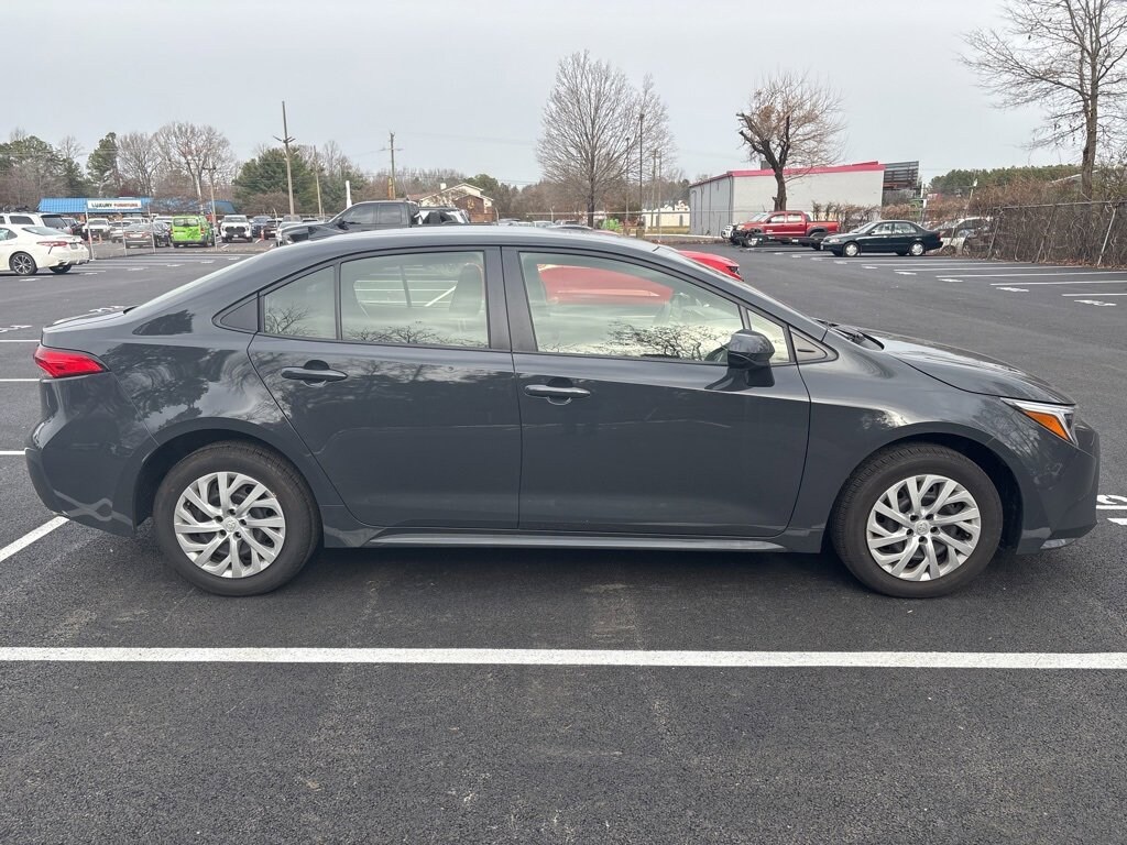 Used 2025 Toyota Corolla Hybrid LE Sedan