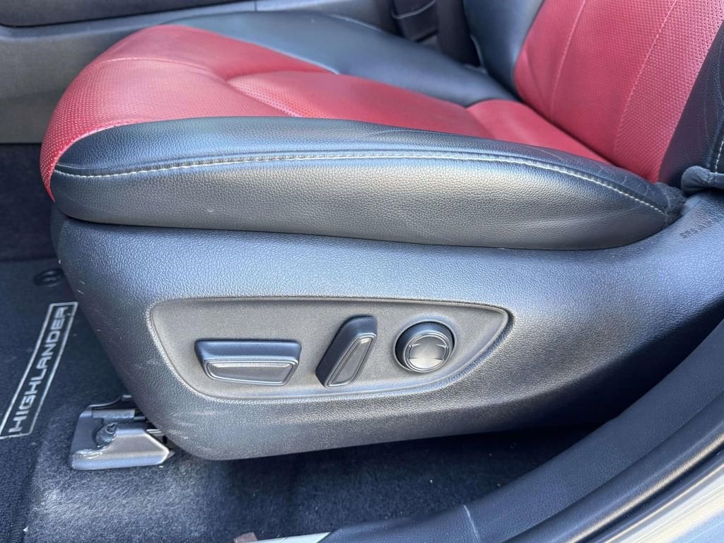 2023 Toyota Highlander XSE - Photo 18