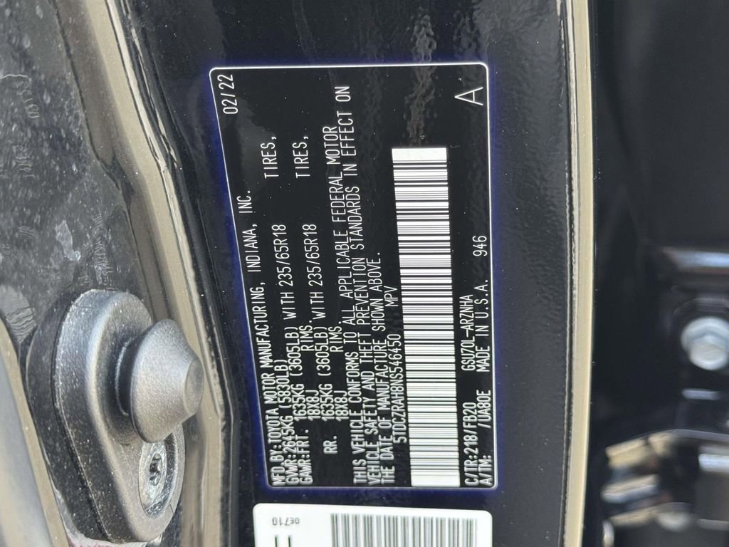 2022 Toyota Highlander L - Photo 28