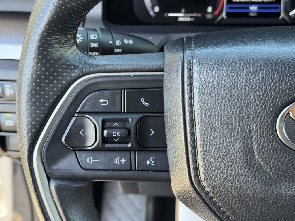 2025 Toyota 4Runner TRD Off-Road - Photo 11