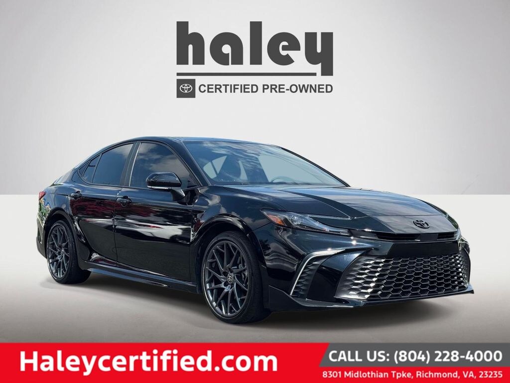 Used 2025 Toyota Camry SE Sedan