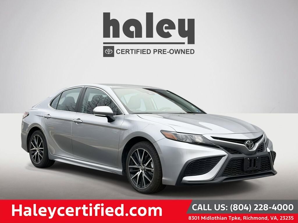 Used 2024 Toyota Camry SE Sedan