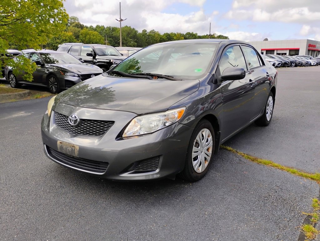 2010 Toyota Corolla LE photo 3