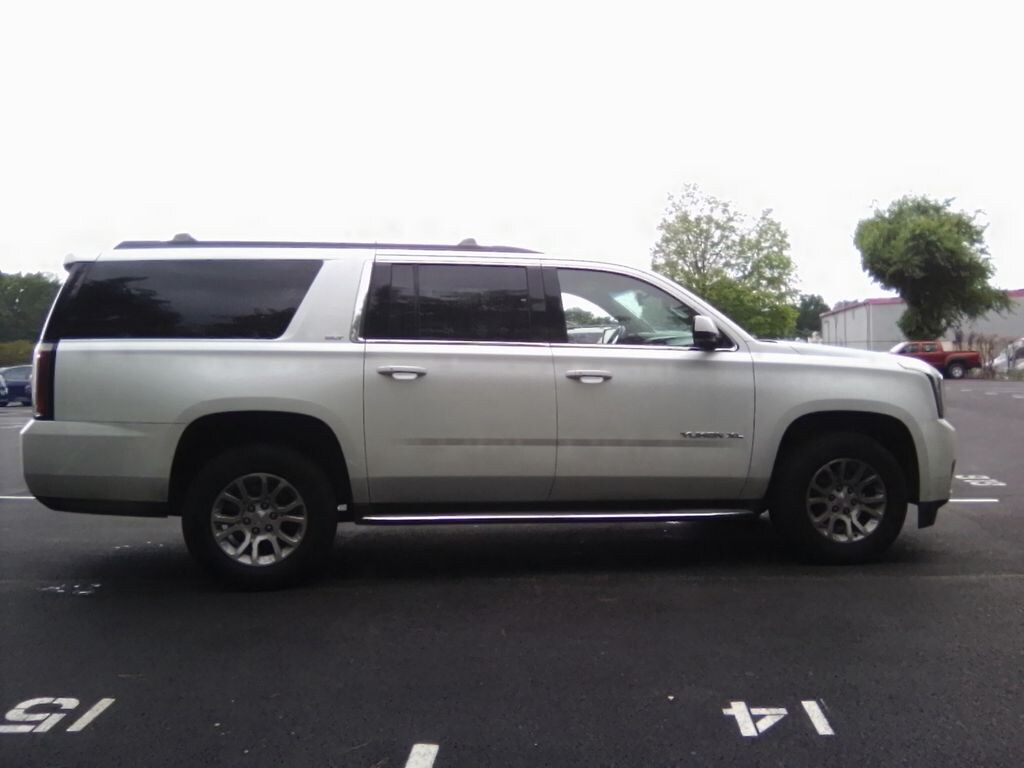 Used 2017 GMC Yukon XL SLT SUV