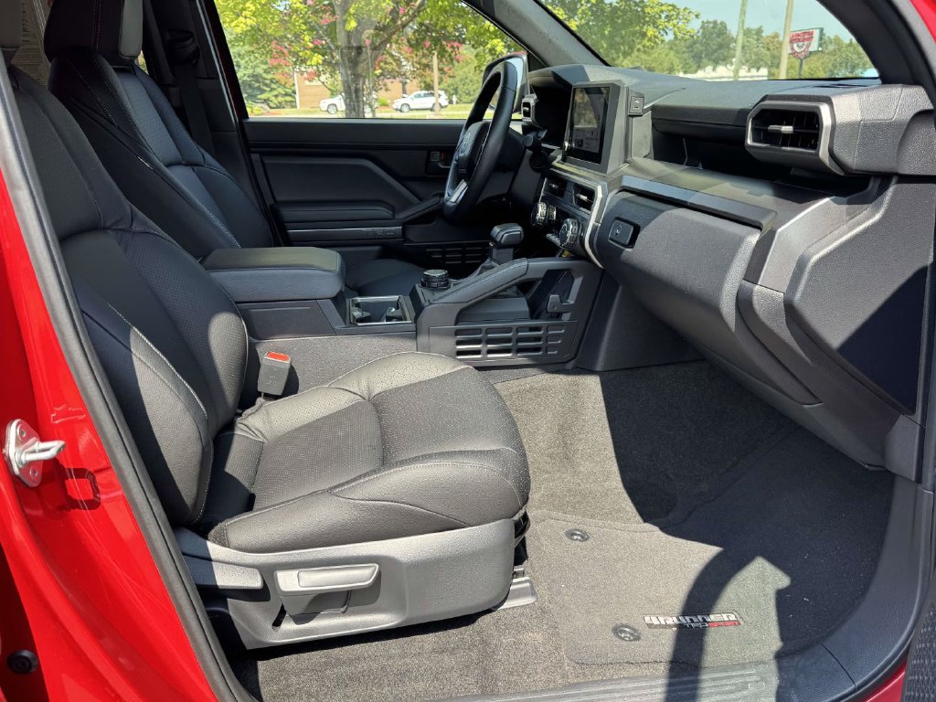 2025 Toyota 4Runner TRD Sport - Photo 15