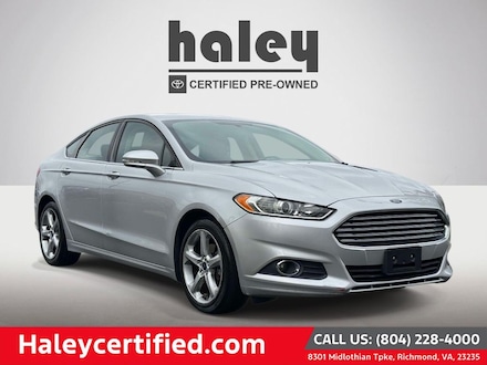 2016 Ford Fusion SE Sedan