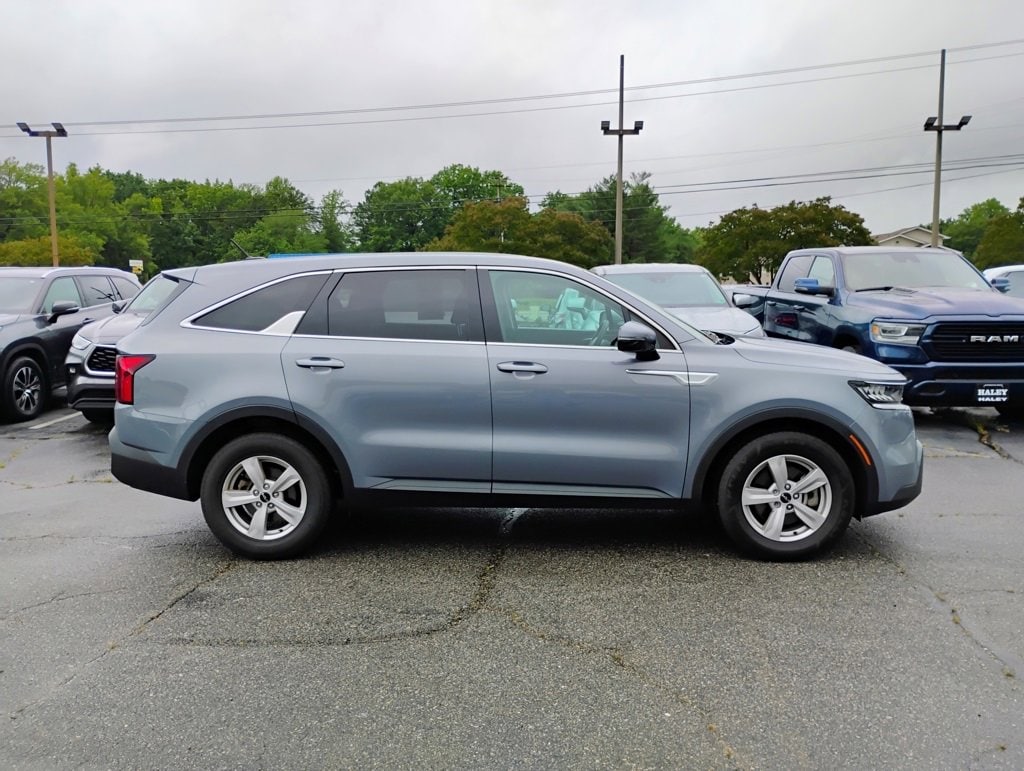 Used 2023 Kia Sorento LX with VIN 5XYRG4LC9PG197870 for sale in North Chesterfield, VA