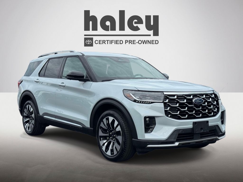 2026 Ford Explorer Platinum 4WD's photo