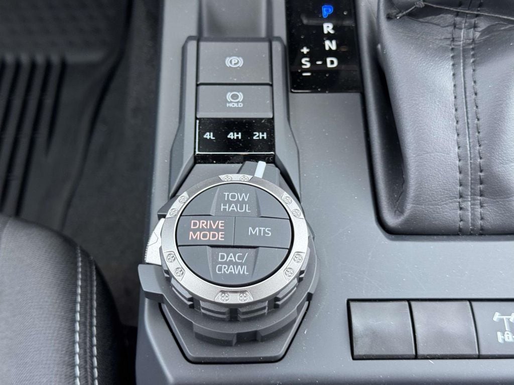 2026 Toyota Tacoma TRD Off Road - Photo 8
