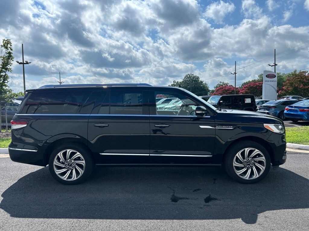 Used 2024 Lincoln Navigator L Premiere SUV