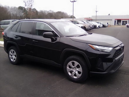 2024 Toyota RAV4 LE SUV