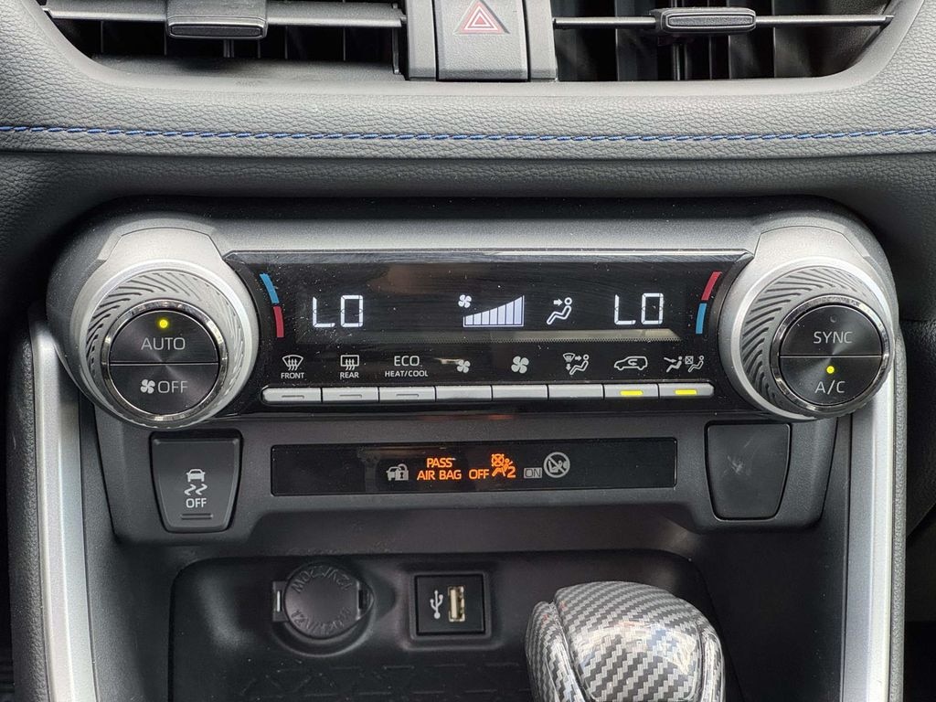 Used 2024 Toyota RAV4 Hybrid SE SUV
