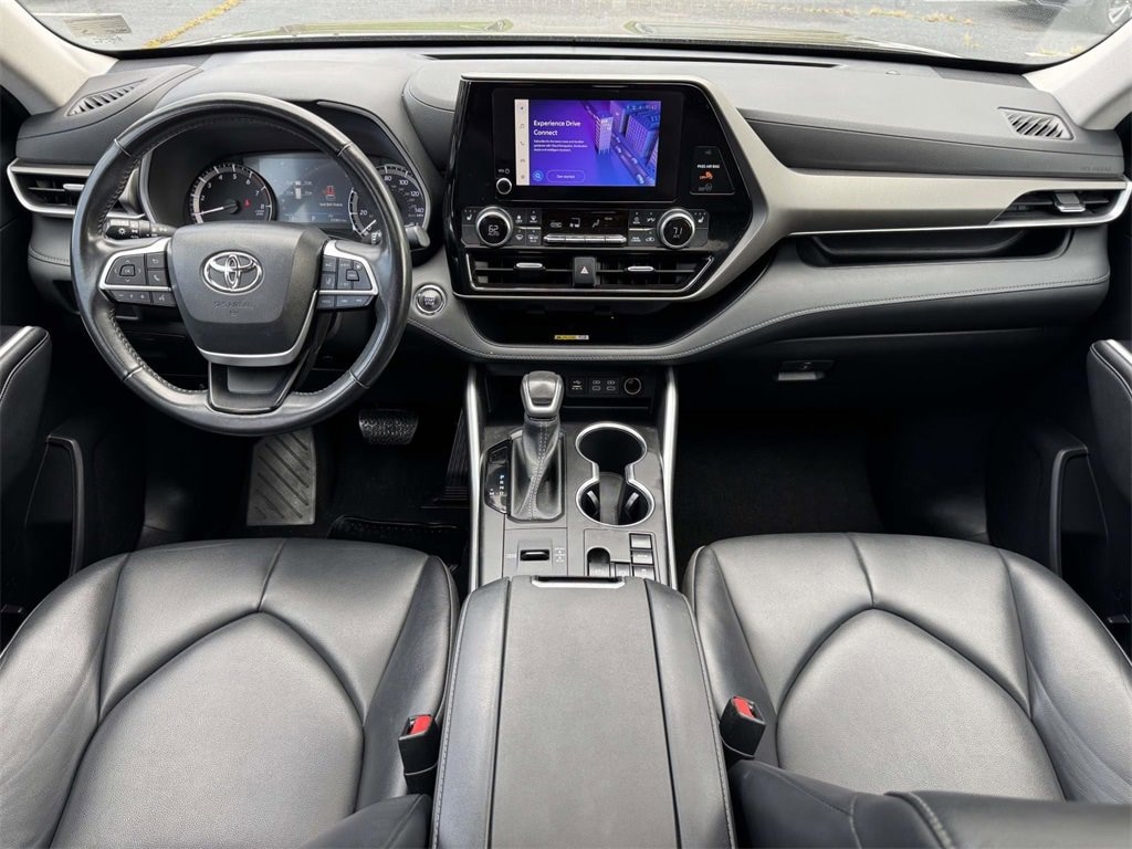 Used 2023 Toyota Highlander XLE SUV
