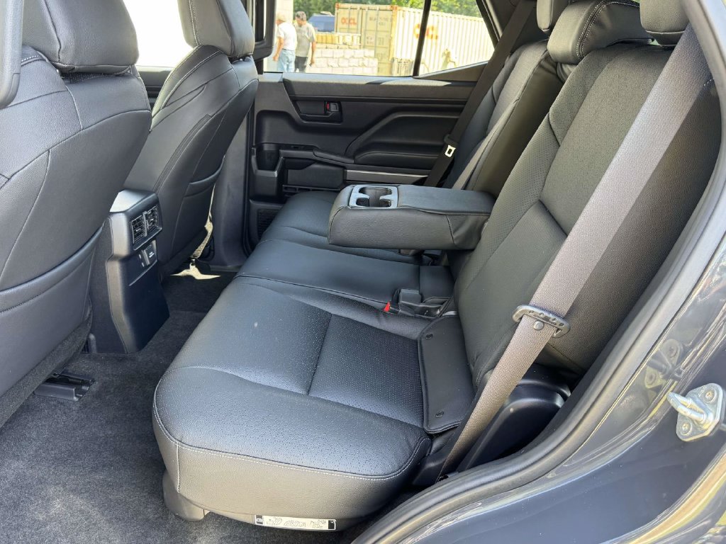 2025 Toyota 4Runner TRD Off-Road - Photo 17