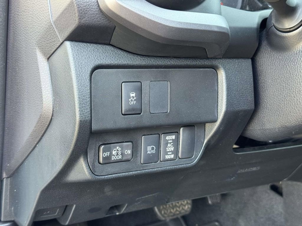 2023 Toyota Tacoma TRD Sport - Photo 10