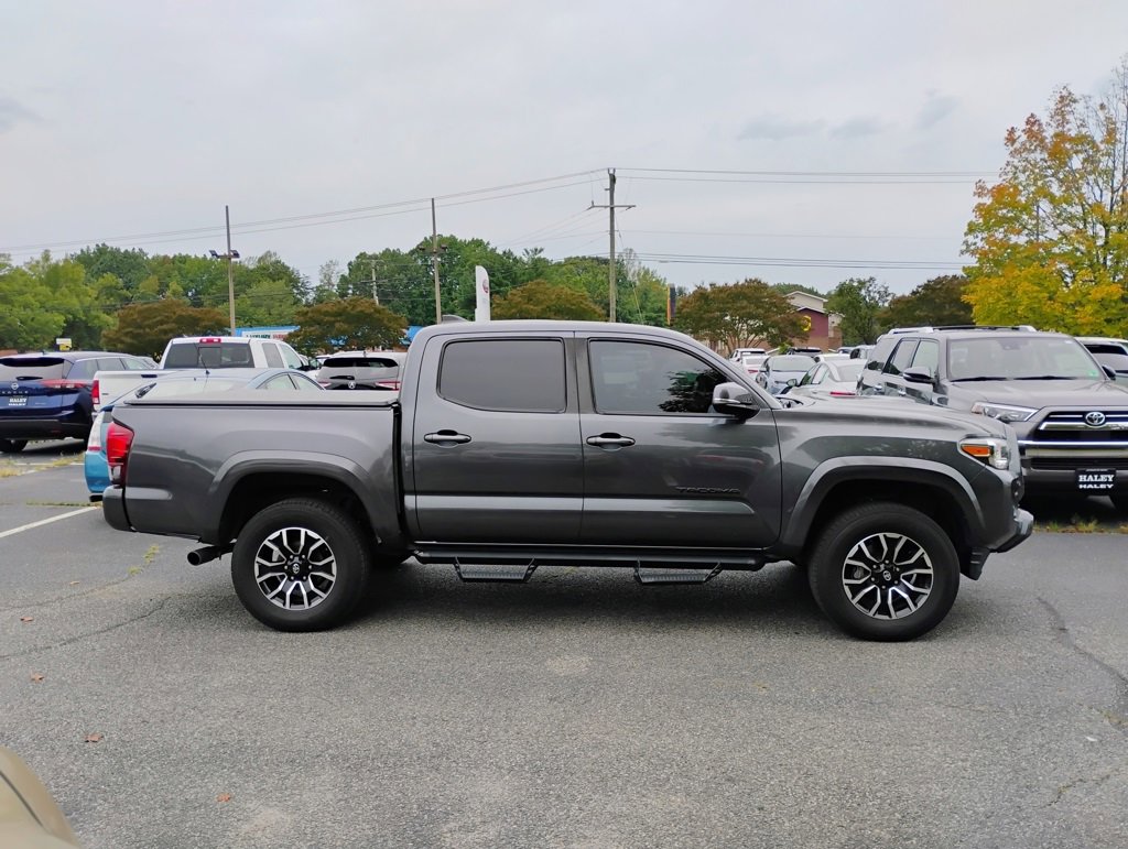 2020 Toyota Tacoma TRD Sport photo 2