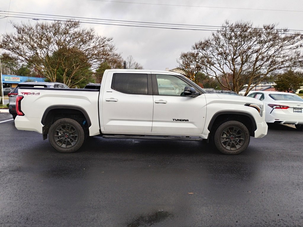 2025 Toyota Tundra Limited CrewMax photo 2