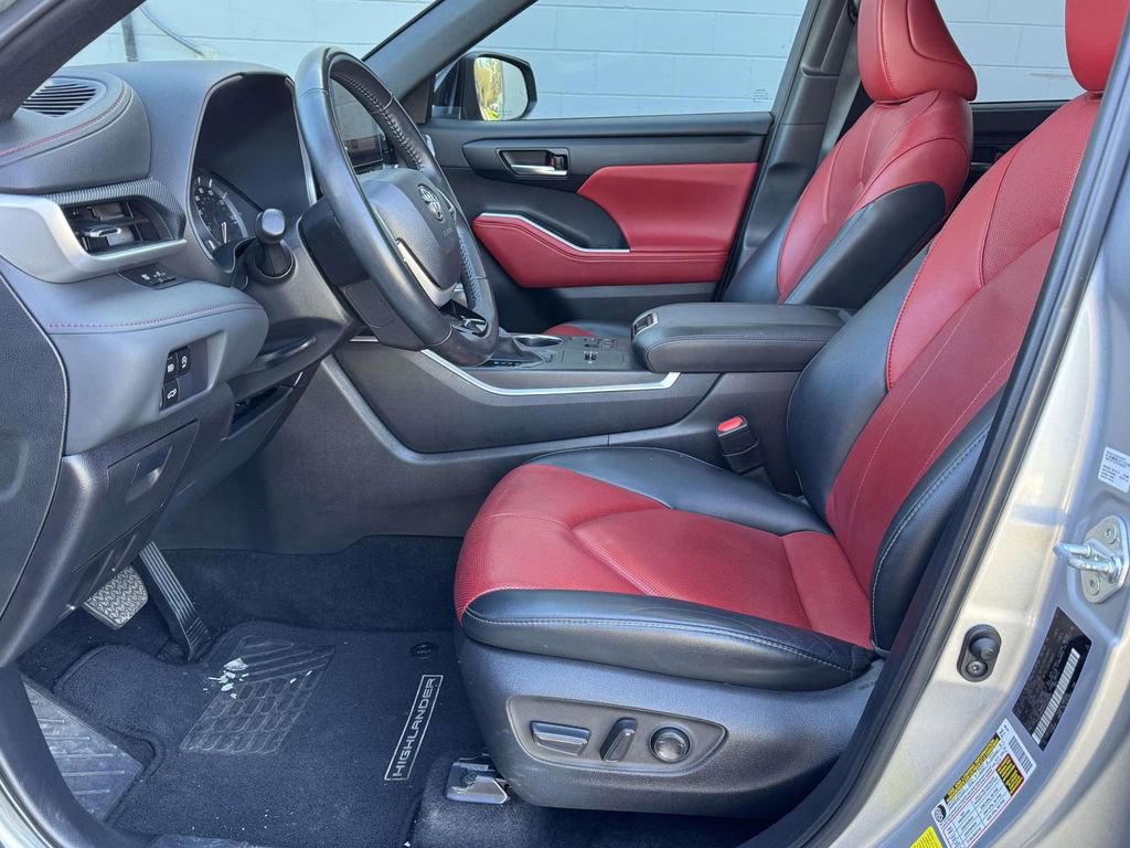 2023 Toyota Highlander XSE - Photo 19