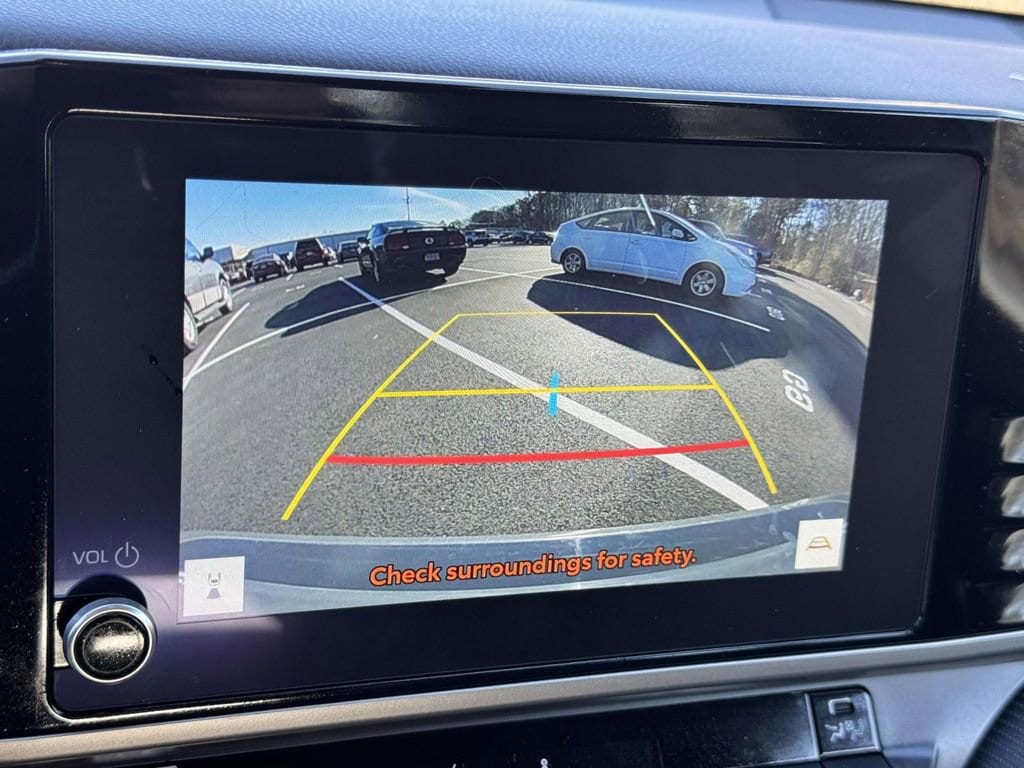 Certified 2025 Toyota Camry SE Sedan